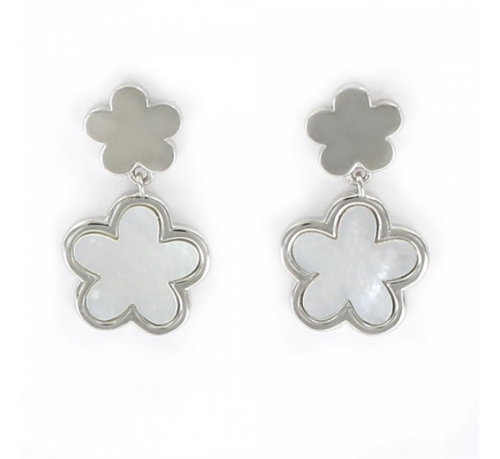 PENDIENTES PLATA FLOR LISA 7MM Y NACAR COLGANDO 9106042